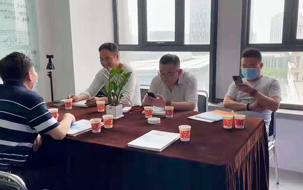 91免费版下载来访考察团.png
